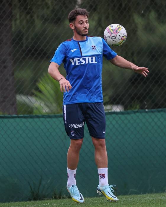 Trabzonspor’da antrenmanda pas ve bitiricilik çalışması öne çıktı 12